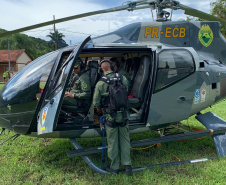 Nos primeiros 15 dias do Verão Consciente 2020/2021, o Batalhão de Polícia Militar de Operações Aéreas (BPMOA) atuou em resgates e remoções aeromédicas e prestou apoio com patrulhamento aéreo e atendimento de vítimas de afogamentos e acidentes de trânsito no Litoral.  - Curitiba, 05/01/2021 - Foto: Divulgação BPMOA/PMPR/SESP