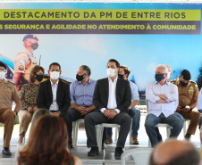 Um investimento do Governo do Estado vai reforçar a segurança do distrito de Entre Rios, área rural de Guarapuava, na região Central do Paraná. Nesta segunda-feira (11), o governador Carlos Massa Ratinho Junior esteve na localidade para a inauguração da nova sede Destacamento da Polícia Militar instalada no distrito.  Entre Rios, Guarapuava, 11/01/2021  -  Foto: Geraldo Bubniak/AEN