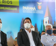 Um investimento do Governo do Estado vai reforçar a segurança do distrito de Entre Rios, área rural de Guarapuava, na região Central do Paraná. Nesta segunda-feira (11), o governador Carlos Massa Ratinho Junior esteve na localidade para a inauguração da nova sede Destacamento da Polícia Militar instalada no distrito.  Entre Rios, Guarapuava, 11/01/2021  -  Foto: Geraldo Bubniak/AEN