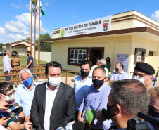 Um investimento do Governo do Estado vai reforçar a segurança do distrito de Entre Rios, área rural de Guarapuava, na região Central do Paraná. Nesta segunda-feira (11), o governador Carlos Massa Ratinho Junior esteve na localidade para a inauguração da nova sede Destacamento da Polícia Militar instalada no distrito.  Entre Rios, Guarapuava, 11/01/2021  -  Foto: Geraldo Bubniak/AEN