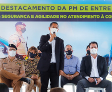 Um investimento do Governo do Estado vai reforçar a segurança do distrito de Entre Rios, área rural de Guarapuava, na região Central do Paraná. Nesta segunda-feira (11), o governador Carlos Massa Ratinho Junior esteve na localidade para a inauguração da nova sede Destacamento da Polícia Militar instalada no distrito.  Entre Rios, Guarapuava, 11/01/2021  -  Foto: Rodrigo Félix Leal