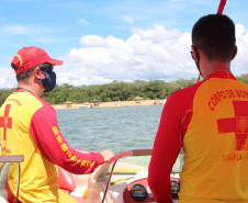 A Costa Extremo Noroeste, conhecida como corredor das águas por suas belas praias às margens do Rio Paraná, atrai inúmeros visitantes em busca do turismo sustentável da região