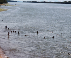 A Costa Extremo Noroeste, conhecida como corredor das águas por suas belas praias às margens do Rio Paraná, atrai inúmeros visitantes em busca do turismo sustentável da região