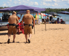 A Costa Extremo Noroeste, conhecida como corredor das águas por suas belas praias às margens do Rio Paraná, atrai inúmeros visitantes em busca do turismo sustentável da região