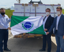 O governador Carlos Massa Ratinho Junior afirmou que a vacinação contra a Covid-19 deve começar nesta segunda-feira (18) no Paraná