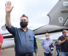APUCARANA  -  Dsitribuicao  das vacinas contra a Covid-19 no Aeroporto de Apucarana com o Secretario de Estado da Saude, Beto Preto n-  19/01/2021 - Foto: Geraldo Bubniak/AEN