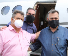 APUCARANA  -  Dsitribuicao  das vacinas contra a Covid-19 no Aeroporto de Apucarana com o Secretario de Estado da Saude, Beto Preto n-  19/01/2021 - Foto: Geraldo Bubniak/AEN