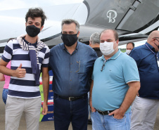Dsitribuicao  das vacinas contra a Covid-19 no Aeroporto de Maringa com o Secretario de Estado da Saude, Beto Preto n-  19/01/2021 - Foto: Geraldo Bubniak/AEN