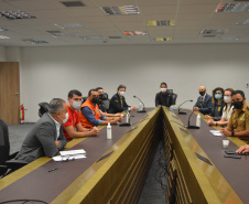 A preparação e translado dos 19 corpos das vítimas do acidente ocorrido segunda-feira (25) na BR-376, em Guaratuba, no Litoral do Paraná, foi um dos assuntos discutidos em reunião entre representantes dos governos do Paraná e do Pará, realizada terça-feira (26), em Curitiba.  Curitiba, 26/01/2021  -  Foto: Divulgação Secretaria Segurança Pública do Paraná/SESP