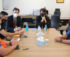 A preparação e translado dos 19 corpos das vítimas do acidente ocorrido segunda-feira (25) na BR-376, em Guaratuba, no Litoral do Paraná, foi um dos assuntos discutidos em reunião entre representantes dos governos do Paraná e do Pará, realizada terça-feira (26), em Curitiba.  Curitiba, 26/01/2021  -  Foto: Divulgação Secretaria Segurança Pública do Paraná/SESP
