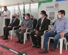 O Governo do Estado entregou nesta quinta-feira (28) ao município de Cambé, no Norte do Estado, a nova delegacia de Polícia Civil. Esta obra significa a reestruturação das atividades do órgão. Os novos espaços e a ausência de custódia de presos significam ampliação das diligências policiais e investigações para solucionar crimes, atividade fim da instituição. Junto à Delegacia, também foi inaugurado o prédio do 1º Distrito. Foto: Toni Silva