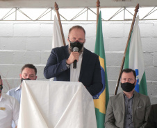 O Governo do Estado entregou nesta quinta-feira (28) ao município de Cambé, no Norte do Estado, a nova delegacia de Polícia Civil. Esta obra significa a reestruturação das atividades do órgão. Os novos espaços e a ausência de custódia de presos significam ampliação das diligências policiais e investigações para solucionar crimes, atividade fim da instituição. Junto à Delegacia, também foi inaugurado o prédio do 1º Distrito. Foto: Toni Silva