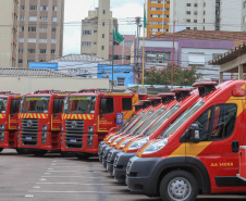 O governador Carlos Massa Ratinho Junior participou nesta sexta-feira (29) da troca do comando-geral do Corpo de Bombeiros do Paraná. Depois de dois anos como comandante, o coronel Samuel Prestes dá lugar ao coronel Gerson Gross, que até então respondia pelo comando da Academia Policial Militar do Guatupê.  -  Curitiba, 29/01/2021  -  Foto: Valdelino Alves Pontes