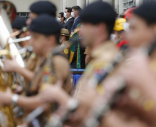 O governador Carlos Massa Ratinho Junior participou nesta sexta-feira (29) da troca do comando-geral do Corpo de Bombeiros do Paraná. Depois de dois anos como comandante, o coronel Samuel Prestes dá lugar ao coronel Gerson Gross, que até então respondia pelo comando da Academia Policial Militar do Guatupê.  -  Curitiba, 29/01/2021  -  Foto: Jonathan Campos/AEN