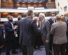 O governador Carlos Massa Ratinho Junior participou nesta segunda-feira (1º) da posse da nova Mesa Diretora da Assembleia Legislativa do Paraná para o biênio 2021/2022. Será a 19ª Legislatura da Casa e a quarta presidência consecutiva do deputado estadual Ademar Traiano.
Foto:Jonathan Campos/AEN
