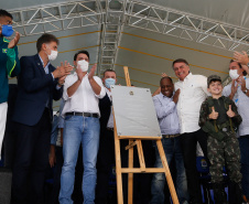 Uma área de maide de 86 mil metros quadrados será referência na formação e no treinamento de atletas no Paraná, desde a base até os de alto rendimento. O presidente Jair Bolsonaro e o governador Carlos Massa Ratinho Junior inauguraram nesta quinta-feira (4) o Centro Nacional de Treinamento de Atletismo (CNTA), um dos mais completos centros de excelência do País em iniciação esportiva, localizado em Cascavel, no Oeste do Estado.Foto Gilson Abreu/AEN