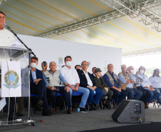 Uma área de maide de 86 mil metros quadrados será referência na formação e no treinamento de atletas no Paraná, desde a base até os de alto rendimento. O presidente Jair Bolsonaro e o governador Carlos Massa Ratinho Junior inauguraram nesta quinta-feira (4) o Centro Nacional de Treinamento de Atletismo (CNTA), um dos mais completos centros de excelência do País em iniciação esportiva, localizado em Cascavel, no Oeste do Estado.Foto Gilson Abreu/AEN