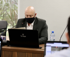 A Portos do Paraná realizou nesta quinta-feira (4) a audiência sobre o leilão de arrendamento da área PAR32, voltada para movimentação de carga geral, em especial açúcar ensacado, no Porto de Paranaguá.  Em 2020, o terminal paranaense teve o melhor índice de produtividade para este tipo de carga, no Brasil. A prancha média operacional chegou a 137 toneladas por hora.