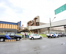 O Grupo de Trabalho do Plano Estadual Ferroviário (GT Ferrovias) realizou, nesta terça-feira (9), a primeira visita técnica ao Porto de Paranaguá. In loco, a comitiva conheceu os projetos que a Portos do Paraná desenvolve para aumentar a participação dessa matriz modal no transporte de carga. A pauta do encontro foi a importância da integração. Imagens: Claudio Neves/Portos do Paraná