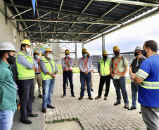 O Grupo de Trabalho do Plano Estadual Ferroviário (GT Ferrovias) realizou, nesta terça-feira (9), a primeira visita técnica ao Porto de Paranaguá. In loco, a comitiva conheceu os projetos que a Portos do Paraná desenvolve para aumentar a participação dessa matriz modal no transporte de carga. A pauta do encontro foi a importância da integração. Imagens: Claudio Neves/Portos do Paraná