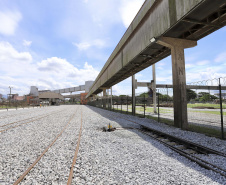 A Cotriguaçu, um dos onze terminais que integram o Corredor de Exportação Leste do Porto de Paranaguá, inaugurou nesta quarta-feira (10) um novo desvio ferroviário. O investimento privado na remodelação, de R$ 8 milhões, vai ao encontro do Plano Estadual Ferroviário e dos projetos da Portos do Paraná para ampliação da capacidade e participação do modal no transporte de carga.