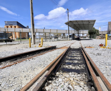 A Cotriguaçu, um dos onze terminais que integram o Corredor de Exportação Leste do Porto de Paranaguá, inaugurou nesta quarta-feira (10) um novo desvio ferroviário. O investimento privado na remodelação, de R$ 8 milhões, vai ao encontro do Plano Estadual Ferroviário e dos projetos da Portos do Paraná para ampliação da capacidade e participação do modal no transporte de carga.