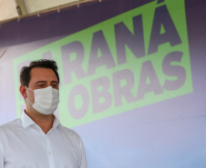 O governador Carlos Massa Ratinho Junior participa nesta quinta-feira (11) da entrega da primeira parte da duplicação da PR-323 entre Doutor Camargo e Paiçandu, na região Noroeste. O investimento por parte do Governo do Estado em toda a obra é de R$ 78,7 milhões. 11/02/2021 - Foto: Geraldo Bubniak/AEN