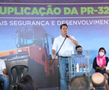 O governador Carlos Massa Ratinho Junior participa nesta quinta-feira (11) da entrega da primeira parte da duplicação da PR-323 entre Doutor Camargo e Paiçandu, na região Noroeste. O investimento por parte do Governo do Estado em toda a obra é de R$ 78,7 milhões. 11/02/2021 - Foto: Geraldo Bubniak/AEN