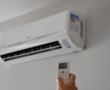 O consumo de energia elétrica na classe residencial, a mais numerosa na base de clientes da Copel Distribuição, cresceu 5,5% no ano passado, em comparação com 2019.  -  Foto: Divulgação Copel