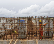 CASTRO - 11-02-2021 - OBRAS PARANÁ - OBRAS DO TREVO DE CESSO A CASTRO - FOTO: JONATHAN CAMPOS / AEN