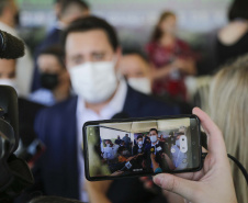 O governador Carlos Massa Ratinho Junior autorizou nesta segunda-feira (22) a ordem de serviço para a construção de um Condomínio do Idoso em Ponta Grossa, nos Campos Gerais.  -  Ponta Grossa, 22/02/2021  -  Foto: Jonathan Campos/AEN