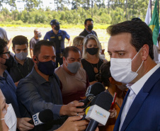 O governador Carlos Massa Ratinho Junior autorizou nesta segunda-feira (22) a ordem de serviço para a construção de um Condomínio do Idoso em Ponta Grossa, nos Campos Gerais. - Ponta Grossa, 22/02/2021  -  Foto: Gilson Abreu/AEN