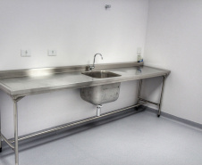 O Governo do Estado colaborou com uma nova ampliação do complexo Erasto Gaertner, em Curitiba. O hospital, referência nacional no atendimento oncológico, inaugurou nesta quarta-feira (24) o Centro de Hematologia e Transplante de Medula Óssea.   -  Curitiba, 24/02/2021  -  Foto: Alessandro Vieira/AEN
