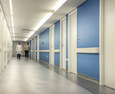 O Governo do Estado colaborou com uma nova ampliação do complexo Erasto Gaertner, em Curitiba. O hospital, referência nacional no atendimento oncológico, inaugurou nesta quarta-feira (24) o Centro de Hematologia e Transplante de Medula Óssea. - Curitiba, 24/02/2021  -  Foto: José Fernando Ogura/AEN