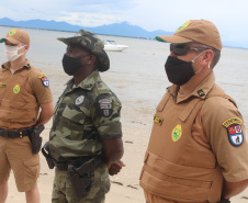 Comerciantes e turistas aprovam policiamento preventivo na Ilha do Mel  -  Curitiba, 24/02/2021  -  Foto: Divulgação PMPR