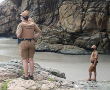 Comerciantes e turistas aprovam policiamento preventivo na Ilha do Mel  -  Curitiba, 24/02/2021  -  Foto: Divulgação PMPR