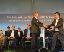 Governador Carlos Massa Ratinho Junior e presidente Jair Bolsonaro participam do evento de lançamento da revitalização do sistema elétrico de alta tensão de Furnas.   -  Foz do Iguaçu, 25/02/2021  - Foto: Jonathan Campos/AEN