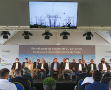 Governador Carlos Massa Ratinho Junior e presidente Jair Bolsonaro participam do evento de lançamento da revitalização do sistema elétrico de alta tensão de Furnas.   -  Foz do Iguaçu, 25/02/2021  - Foto: Jonathan Campos/AEN