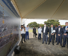 Governador Carlos Massa Ratinho Junior e presidente Jair Bolsonaro participam do evento de lançamento da revitalização do sistema elétrico de alta tensão de Furnas.   -  Foz do Iguaçu, 25/02/2021  - Foto: Jonathan Campos/AEN