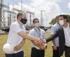 Governador Carlos Massa Ratinho Junior e presidente Jair Bolsonaro participam do evento de lançamento da revitalização do sistema elétrico de alta tensão de Furnas.   -  Foz do Iguaçu, 25/02/2021  - Foto: Jonathan Campos/AEN