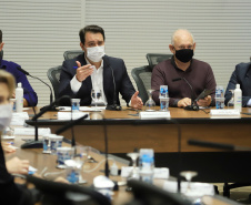 Governador Carlos Massa Ratinho Junior durante reunião virtual com deputados sobre o cenário da pandemia da Covid-19 e as novas medidas restritivas a serem adotadas pelo  Estado. -  Curitiba, 26/02/2021  -  Foto: José Fernando Ogura/AEN