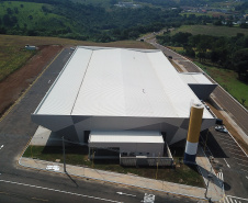 A nova rodoviária de Francisco Beltrão, no Sudoeste do Paraná, começou a funcionar oficialmente no último domingo (28).  Foto: Gelson Corazza/Prefeitura de Francisco Beltrão