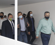 Ministro da Saúde, Eduardo Pazuello, durante visita às obras do novo  Consórcio Intermunicipal de Saúde do Oeste do Paraná ( CISOP). O secretário de Estado da Saúde, Beto Preto, acompanha o ministro  -  Cascavel, 04/03/2021  -  Foto: Gilson Abreu/AEN