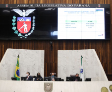 O secretário de Estado da Saúde, Beto Preto, apresentou aos deputados estaduais o Relatório Detalhado do Quadrimestre Anterior (RDQA) do 3º Quadrimestre de 2020, nesta terça-feira (9). A audiência pública é realizada pela Comissão de Saúde Pública da Assembleia Legislativa, ocorreu no Plenário da casa parlamentar com transmissão pela internet. - Curitiba, 09/03/2021  -  Foto: Dálie Felberg /ALEP 