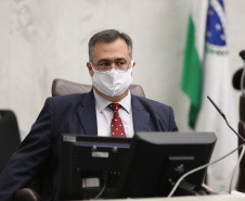 O secretário de Estado da Saúde, Beto Preto, apresentou aos deputados estaduais o Relatório Detalhado do Quadrimestre Anterior (RDQA) do 3º Quadrimestre de 2020, nesta terça-feira (9). A audiência pública é realizada pela Comissão de Saúde Pública da Assembleia Legislativa, ocorreu no Plenário da casa parlamentar com transmissão pela internet. - Curitiba, 09/03/2021  -  Foto: Dálie Felberg /ALEP 