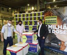 Paraná distribui novo lote e começa a vacinar idosos com mais de 75 anos.
Foto Gilson Abreu/AEN