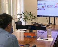 A Secretaria de Estado da Saúde promoveu hoje (22) evento virtual com profissionais das Regionais de Saúde e da Vigilância Epidemiológica dos municípios reforçando sobre a necessidade do diagnóstico e tratamento da tuberculose. - Foto: Nalu Lourençon/Sesa