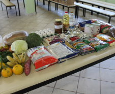 A Secretaria de Estado da Educação e do Esporte (Seed-PR) informa que fará a distribuição de alimentos perecíveis e não perecíveis da merenda escolar no próximo dia 31 de março.  -  Foto: Divulgação SEED