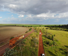 Visita do grupo técnico ao ponto de ligação da nova Ferroeste com a malha oeste.
Foto Gilson Abreu/AEN