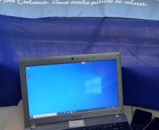 Com o início das aulas remotas em 2020, diversos colégios estaduais do Paraná arrecadaram aparelhos eletrônicos para que os estudantes pudessem participar do ensino virtual.  -  Foto: Divulgação SEED